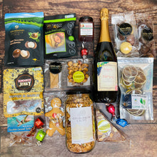 Load image into Gallery viewer, Vitners Champagne Gift Box