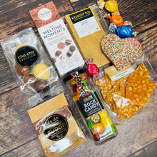 Load image into Gallery viewer, Biscuit Fudge Chocolate Gift Box