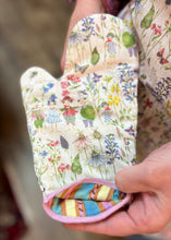 Load image into Gallery viewer, Vintage 1960's | Elves in the Forest Apron & Oven Mitt