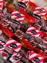 Load image into Gallery viewer, Darrell Lea Chocolate Box