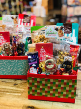 Load image into Gallery viewer, Christmas Deluxe Gift Box