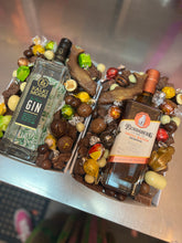 Load image into Gallery viewer, Rum Deluxe Chocolate Share Tray
