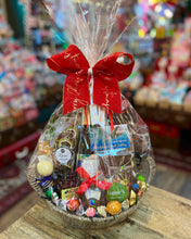 Load image into Gallery viewer, Cha Cha Chocolate | $160 A Bundy Christmas with Vintners Secret Winery Sparkling Champagne (Wrapped)
