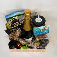 Load image into Gallery viewer, Vitners Champagne Gift Box
