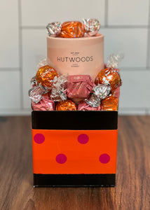 Hutwoods Candle and Chocolates Hamper 