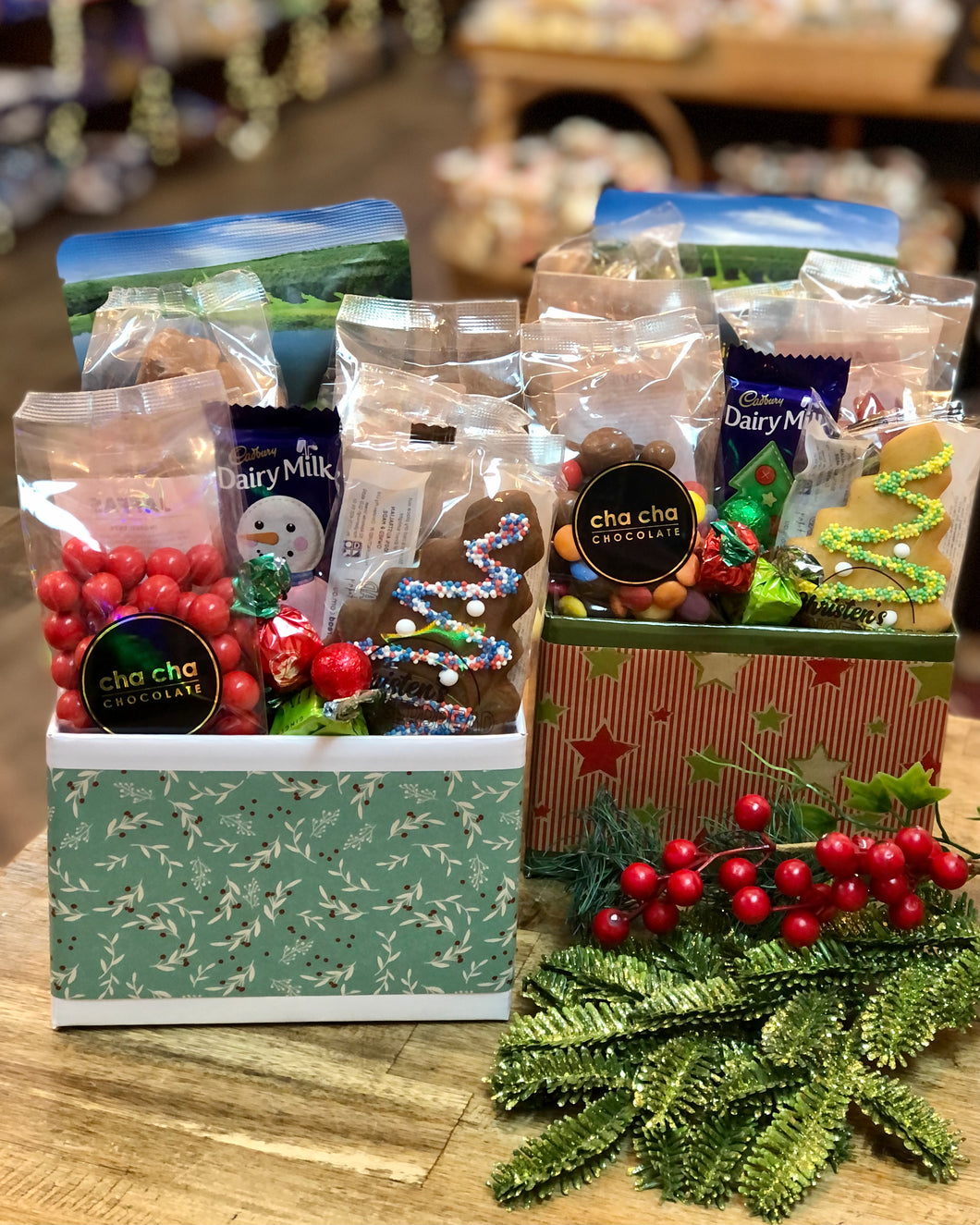 Christmas Macadamia Box