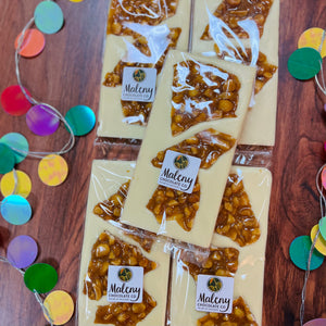 Macadamia Nut Brittle White Bar